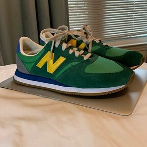 New Balance 420 V2 Sneaker